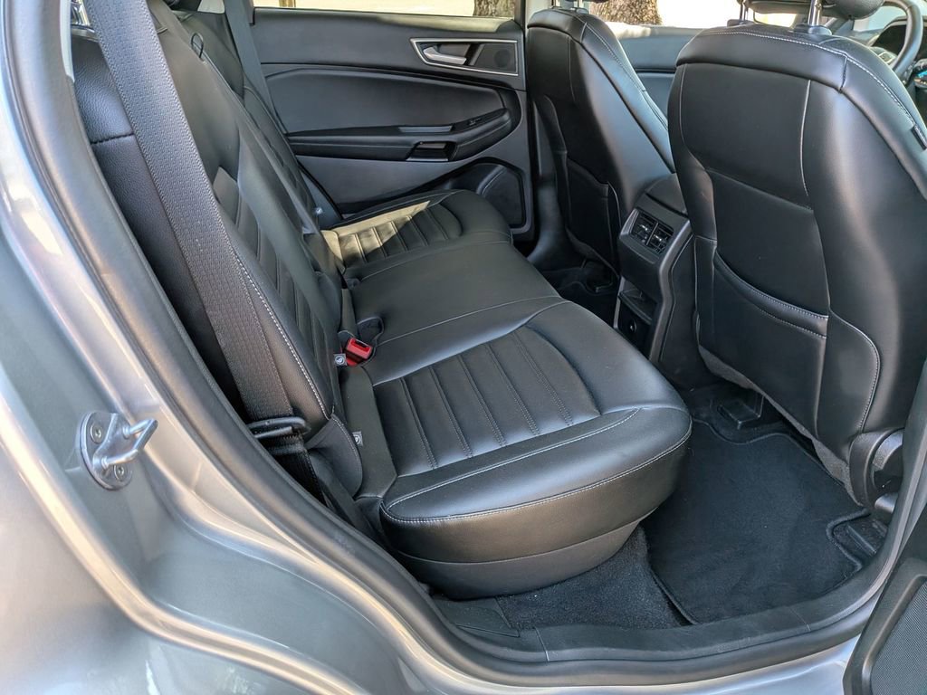 Used 2024 Ford Edge SEL image 24