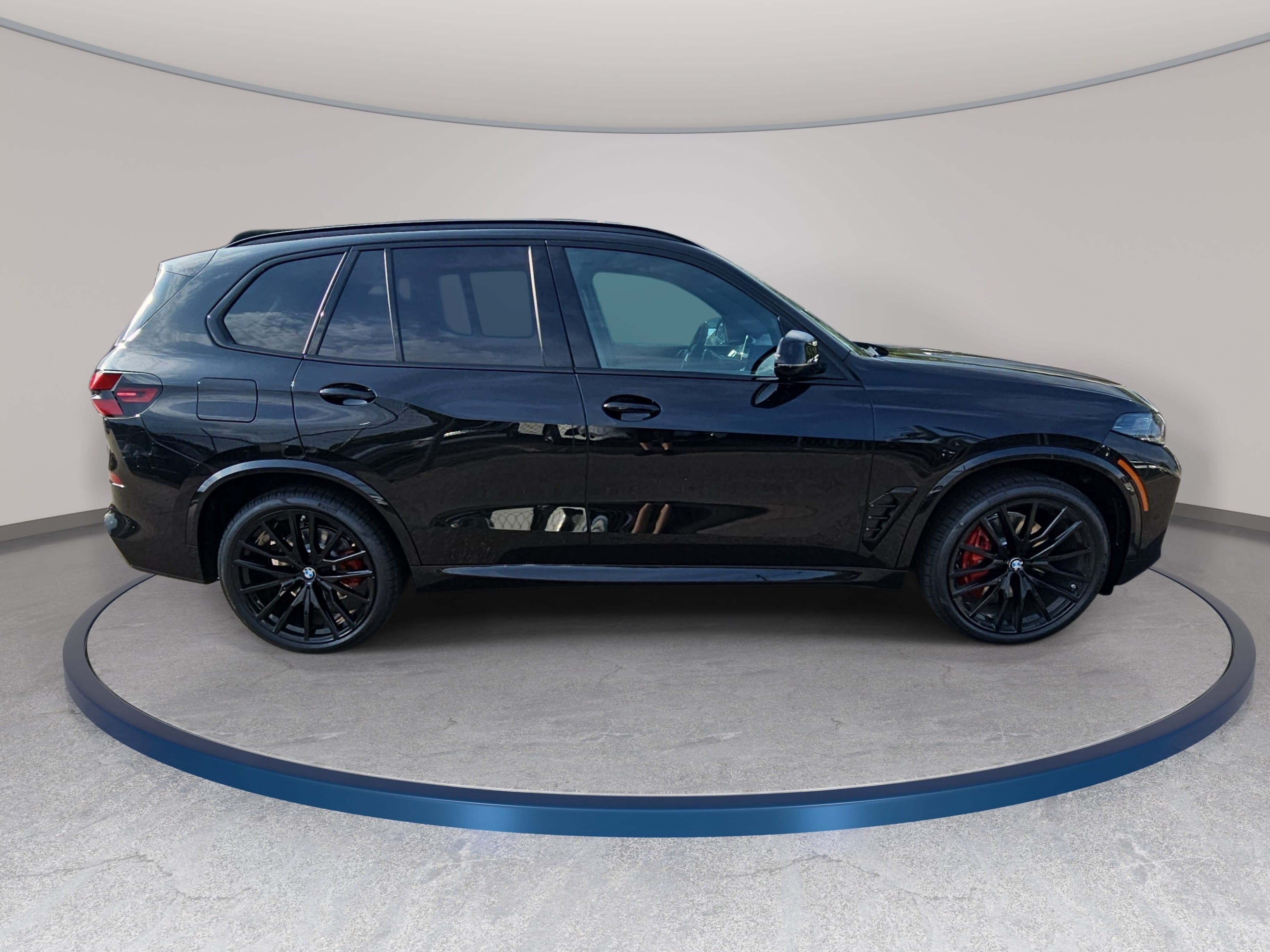 Certified 2026 BMW X5 sDrive40i w/ M Sport Package RWD image 4