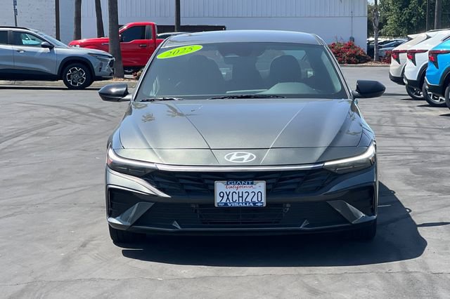 Used 2025 Hyundai Elantra SEL FWD image 9