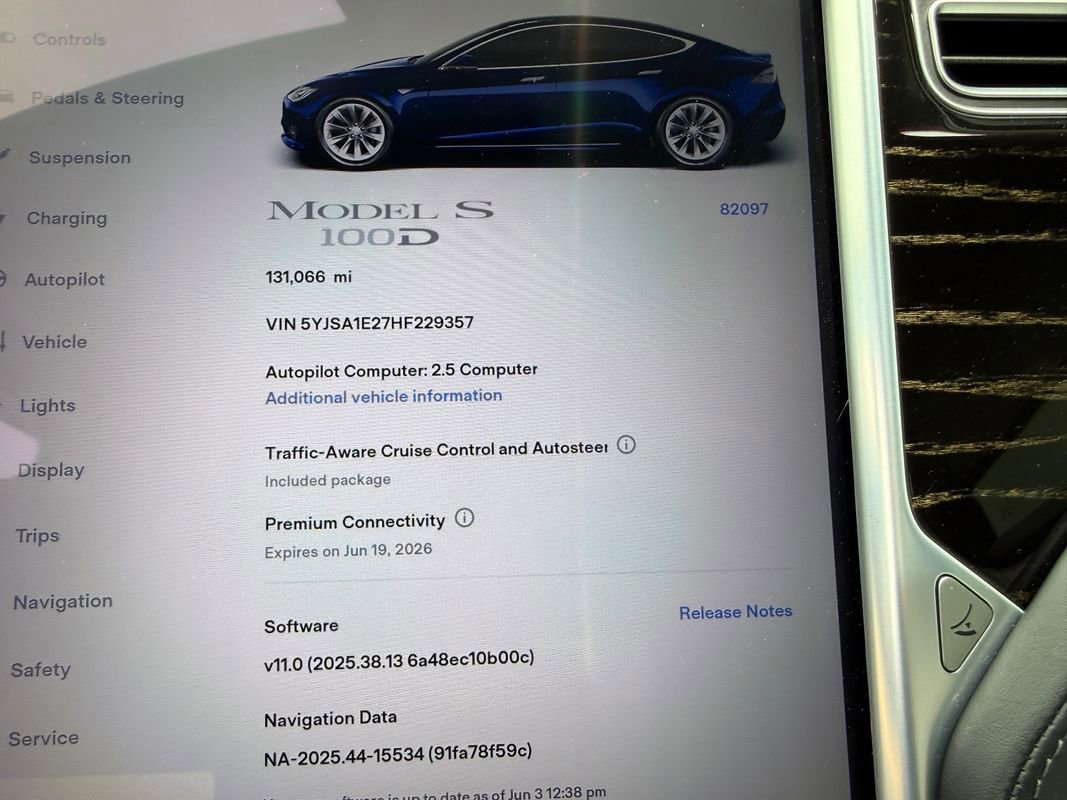 Used 2017 Tesla Model S 100D AWD/4WD image 39