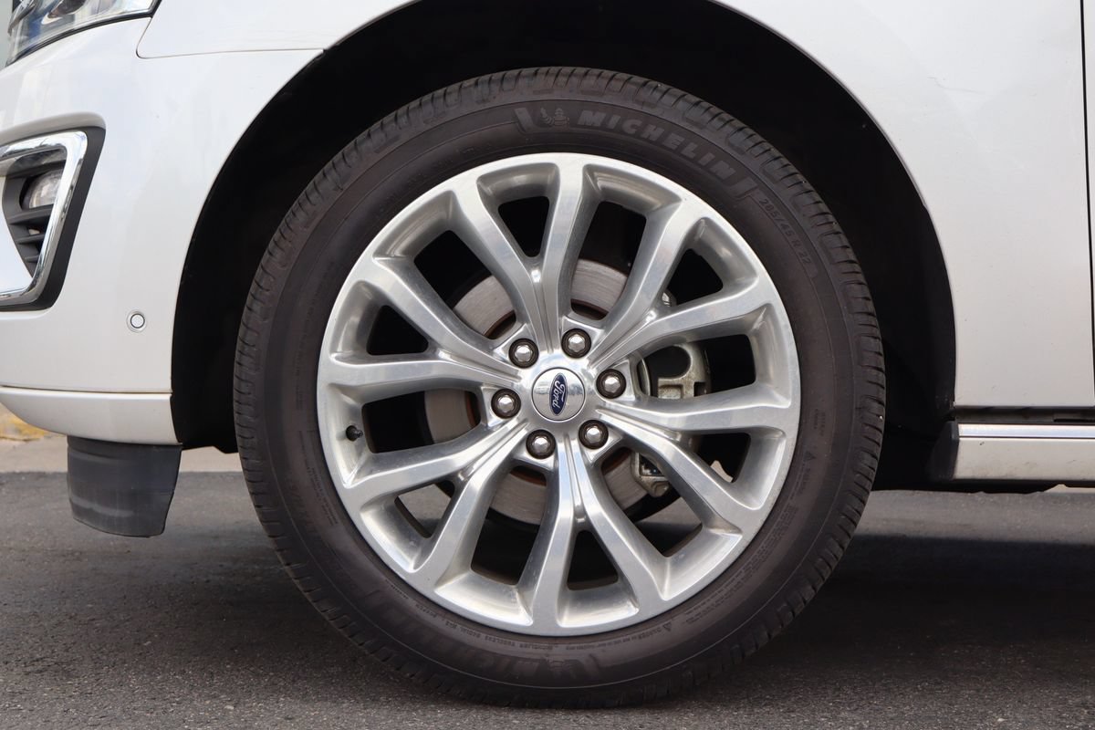 Used 2019 Ford Expedition Platinum AWD/4WD image 36