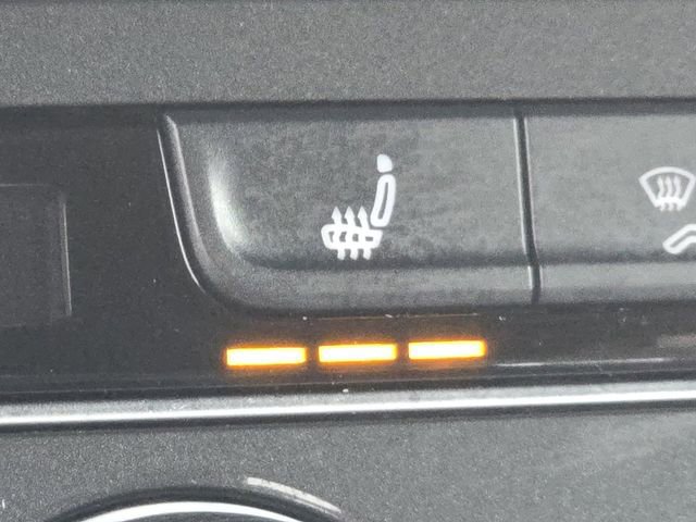 Used 2021 Volkswagen Tiguan SE image 5