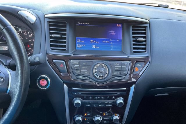 Used 2013 Nissan Pathfinder Platinum FWD image 31