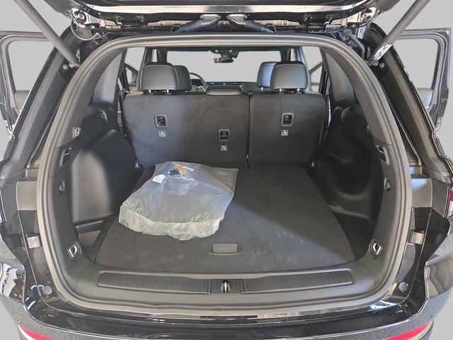 New 2025 Jeep Grand Cherokee Limited w/ Trailer Tow Package image 14