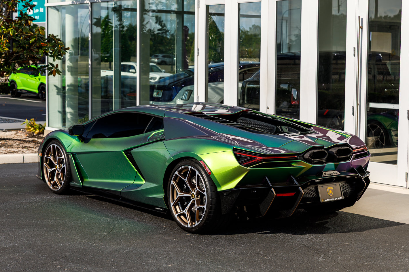 Used 2024 Lamborghini Revuelto AWD/4WD image 24