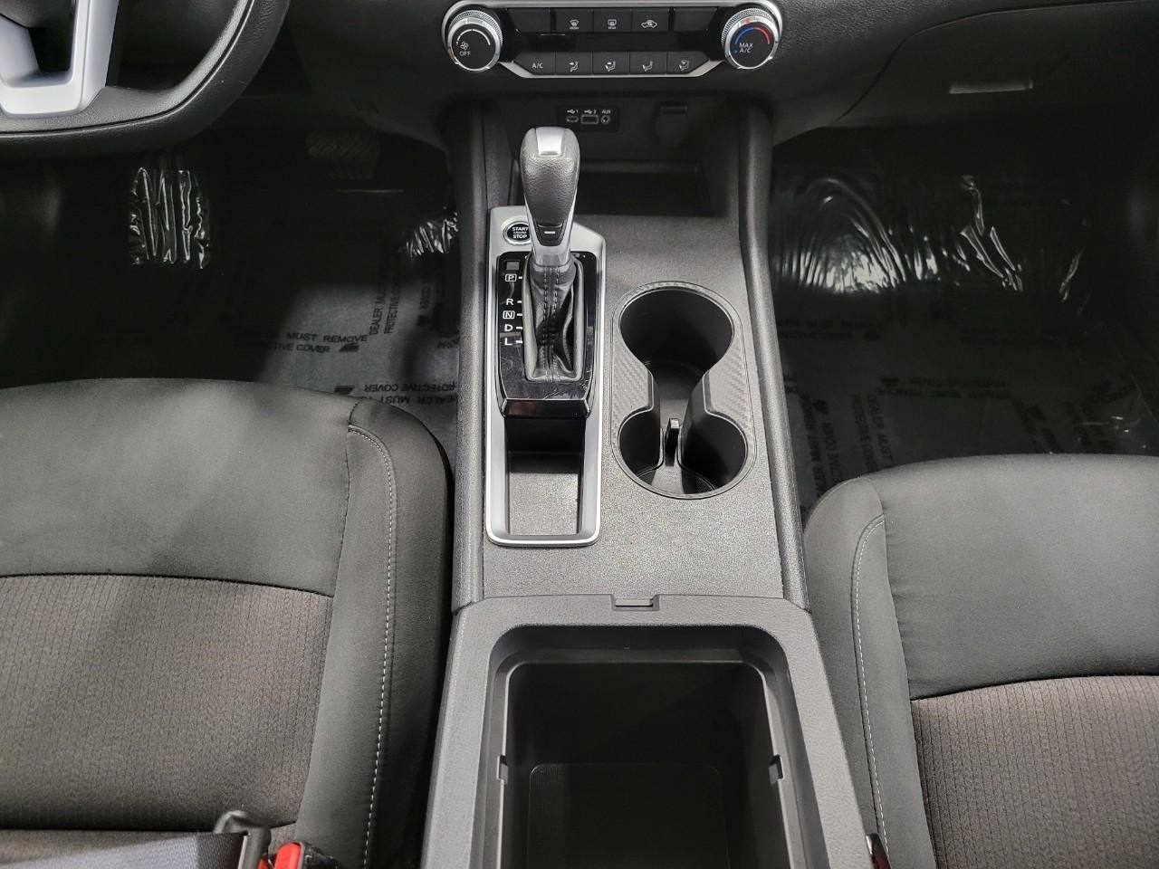 Used 2025 Nissan Altima 2.5 SV FWD image 15