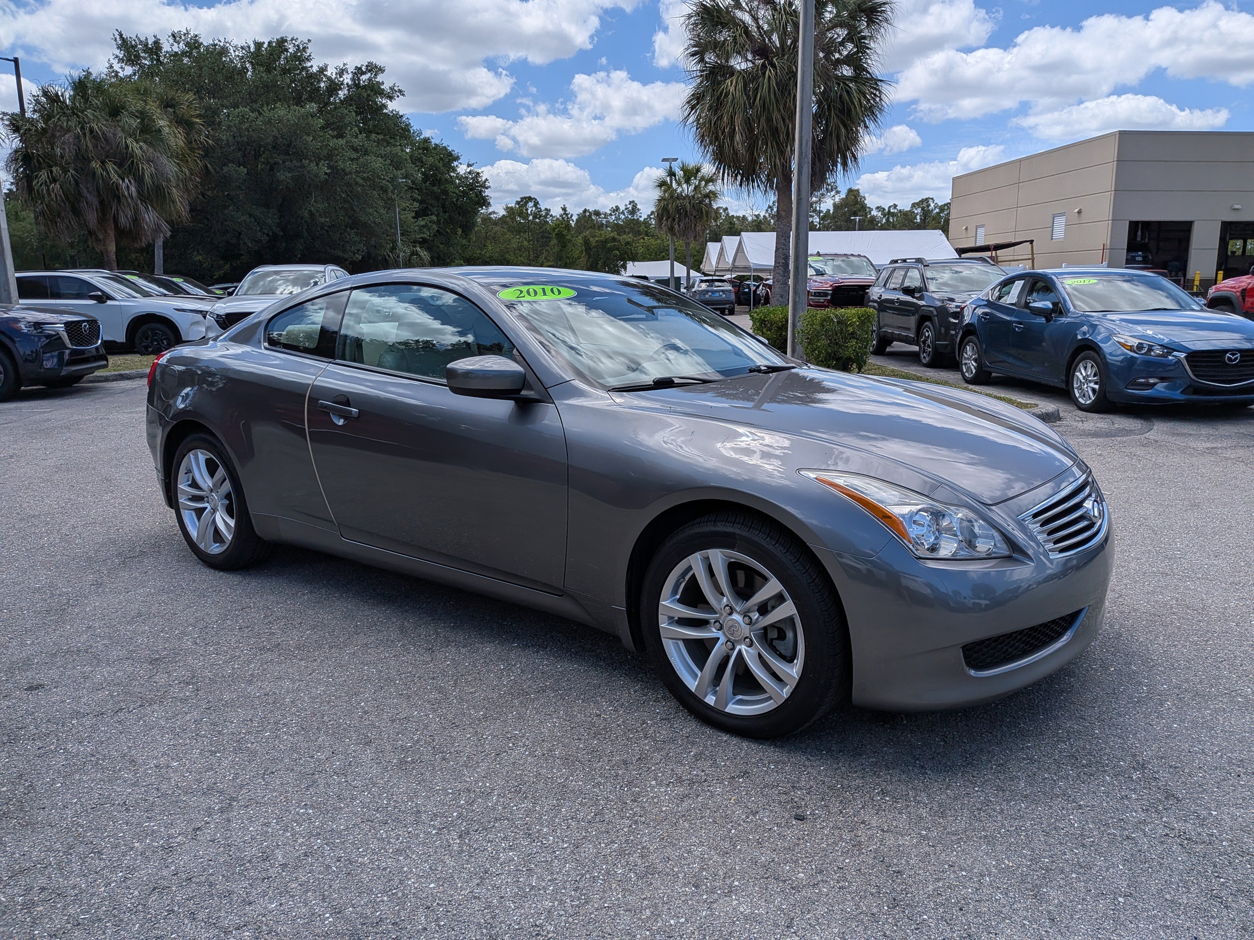 Used 2010 INFINITI G37 x w/ Premium Pkg image 1