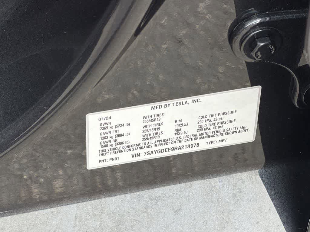 Used 2024 Tesla Model Y Long Range AWD/4WD image 10