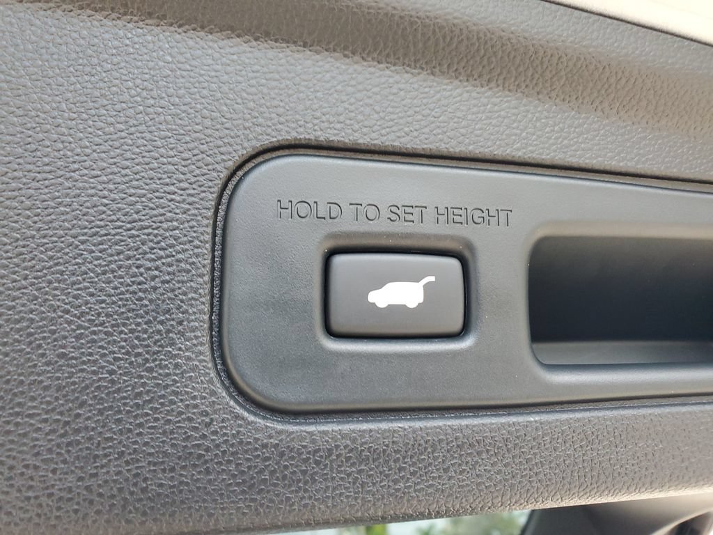 Used 2024 Acura MDX FWD w/ Technology Package image 9
