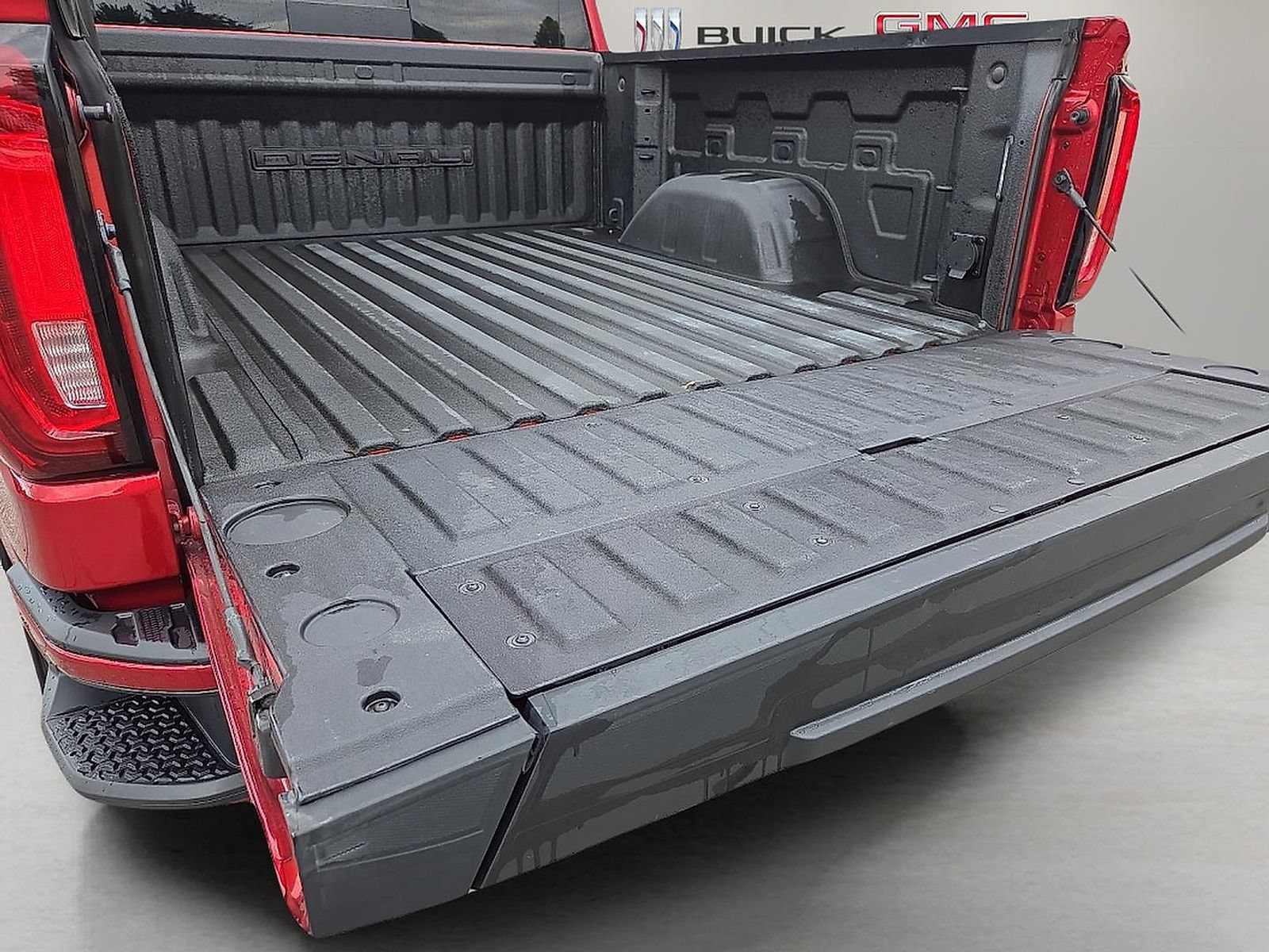 Certified 2023 GMC Sierra 1500 Denali AWD/4WD image 17
