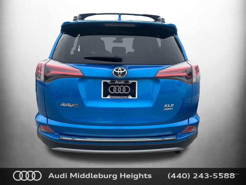 Used 2018 Toyota RAV4 XLE AWD/4WD image 8