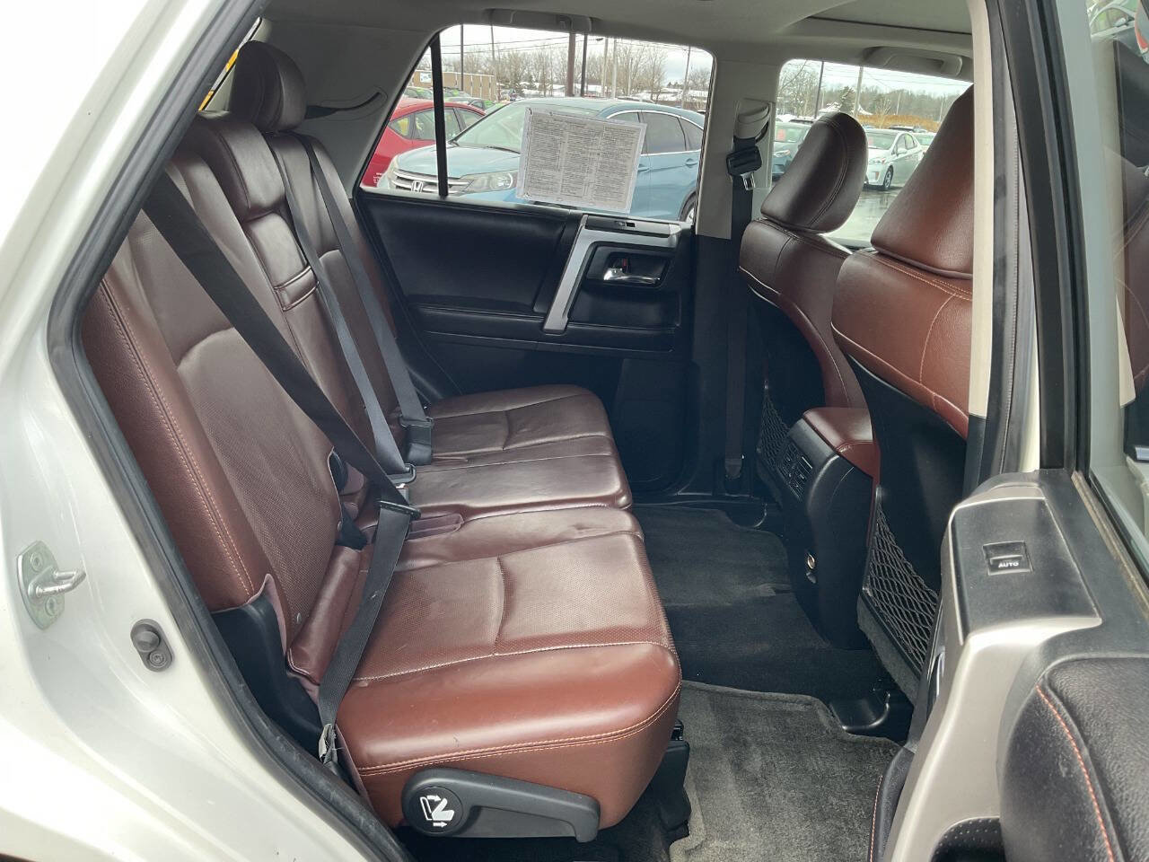 Used 2016 Toyota 4Runner Limited AWD/4WD image 38