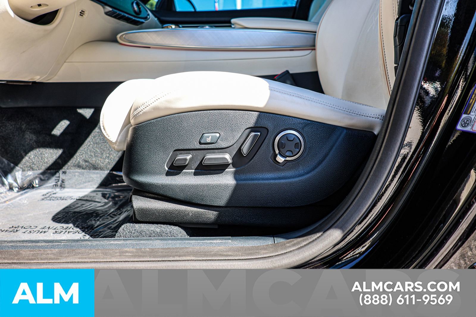 Used 2024 Genesis Electrified GV70 Advanced w/ Prestige Package image 21