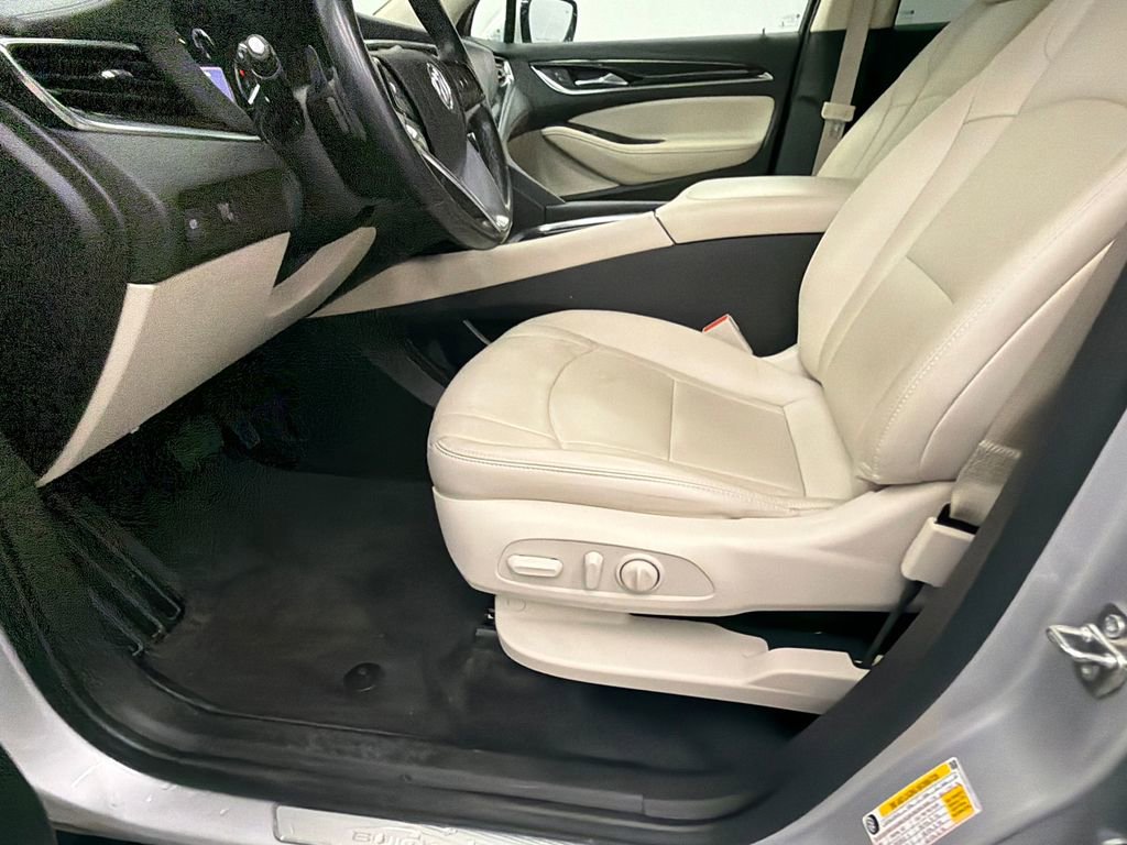 Used 2022 Buick Enclave Essence w/ Experience Buick Package FWD image 10