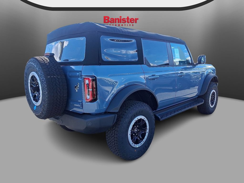 New 2025 Ford Bronco Outer Banks w/ Sasquatch Package AWD/4WD image 3