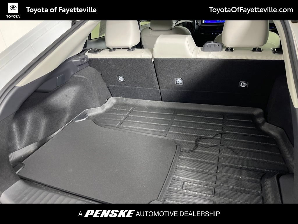 Certified 2024 Toyota Prius XLE FWD image 9