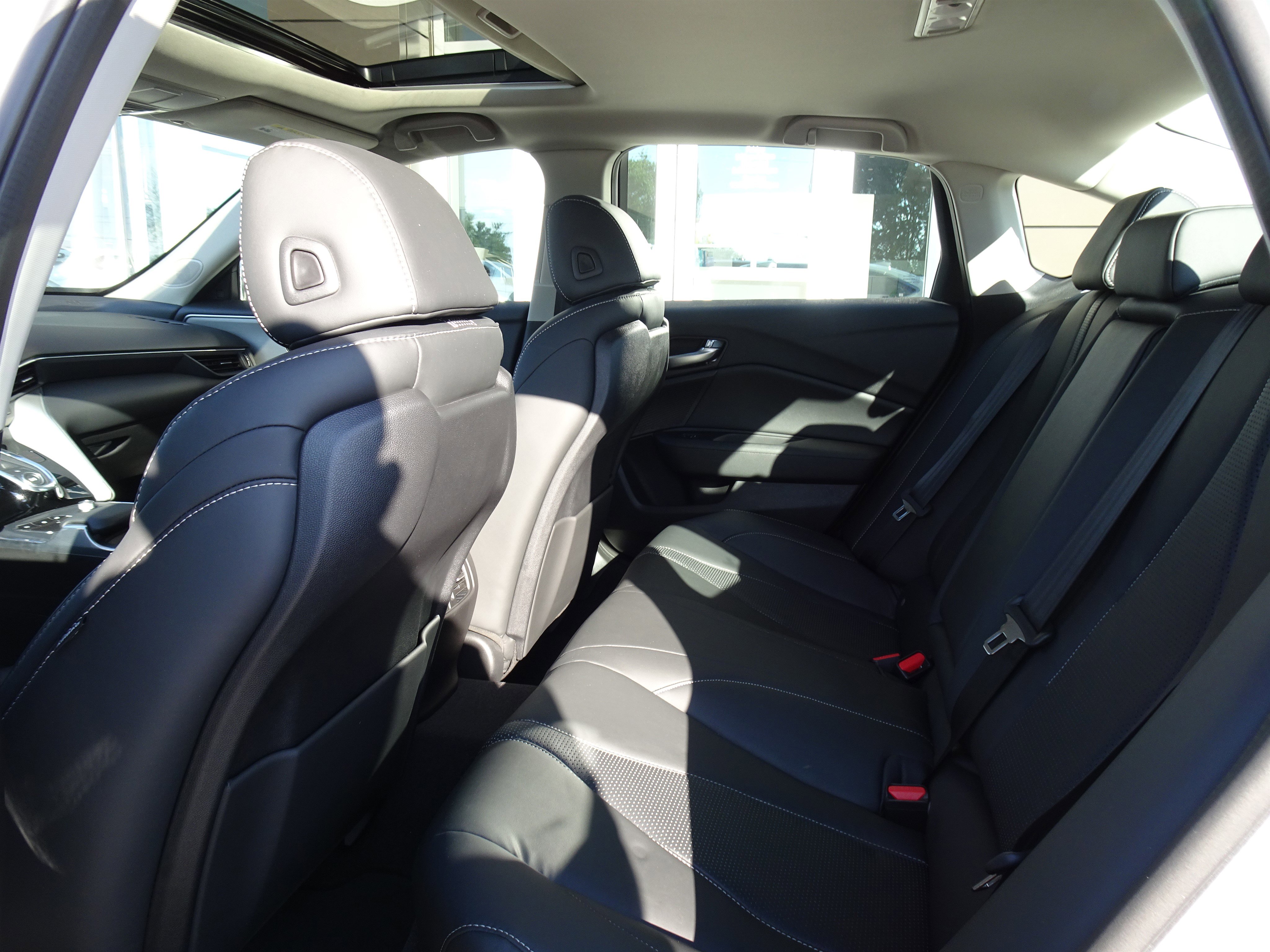 Used 2022 Acura TLX w/ Technology Package image 14