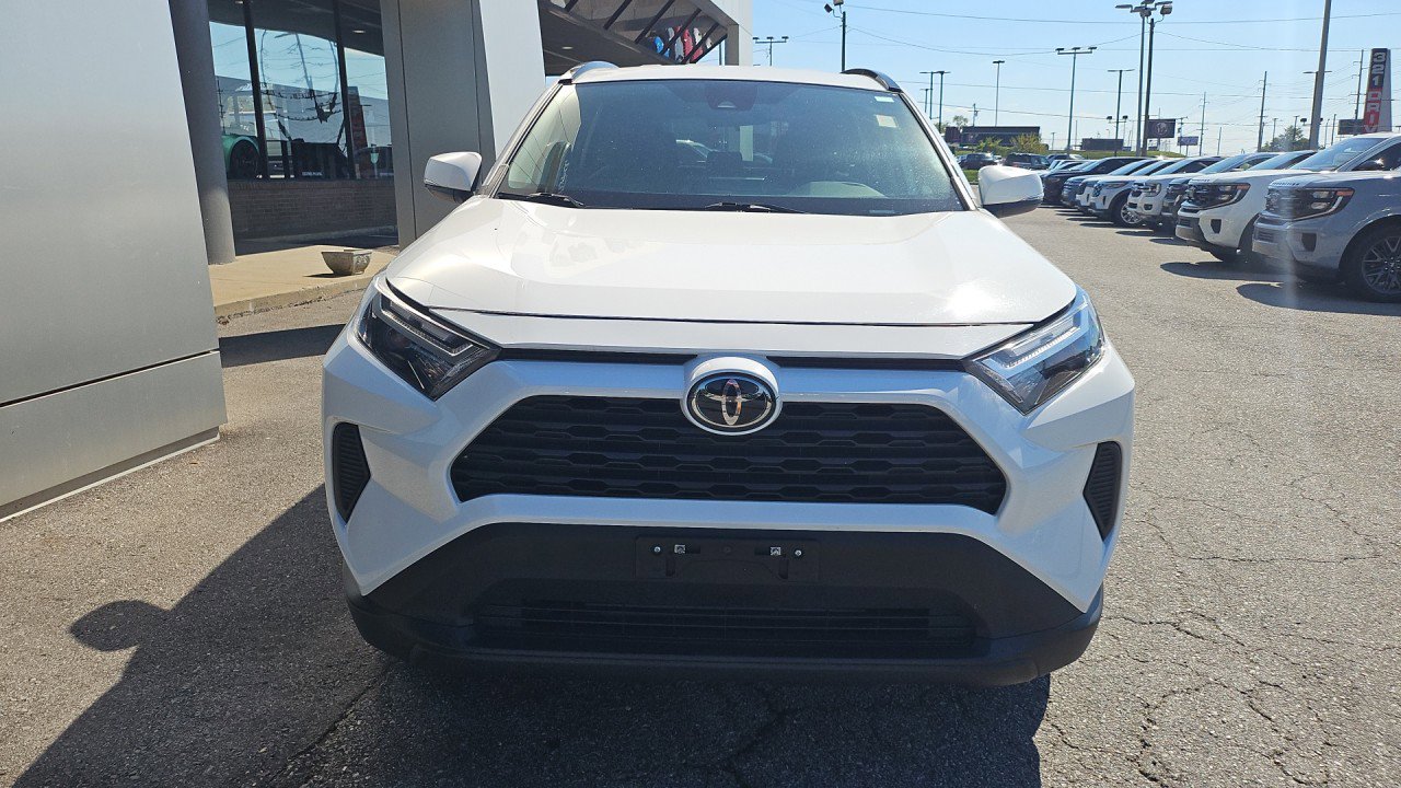 Used 2023 Toyota RAV4 XLE image 8