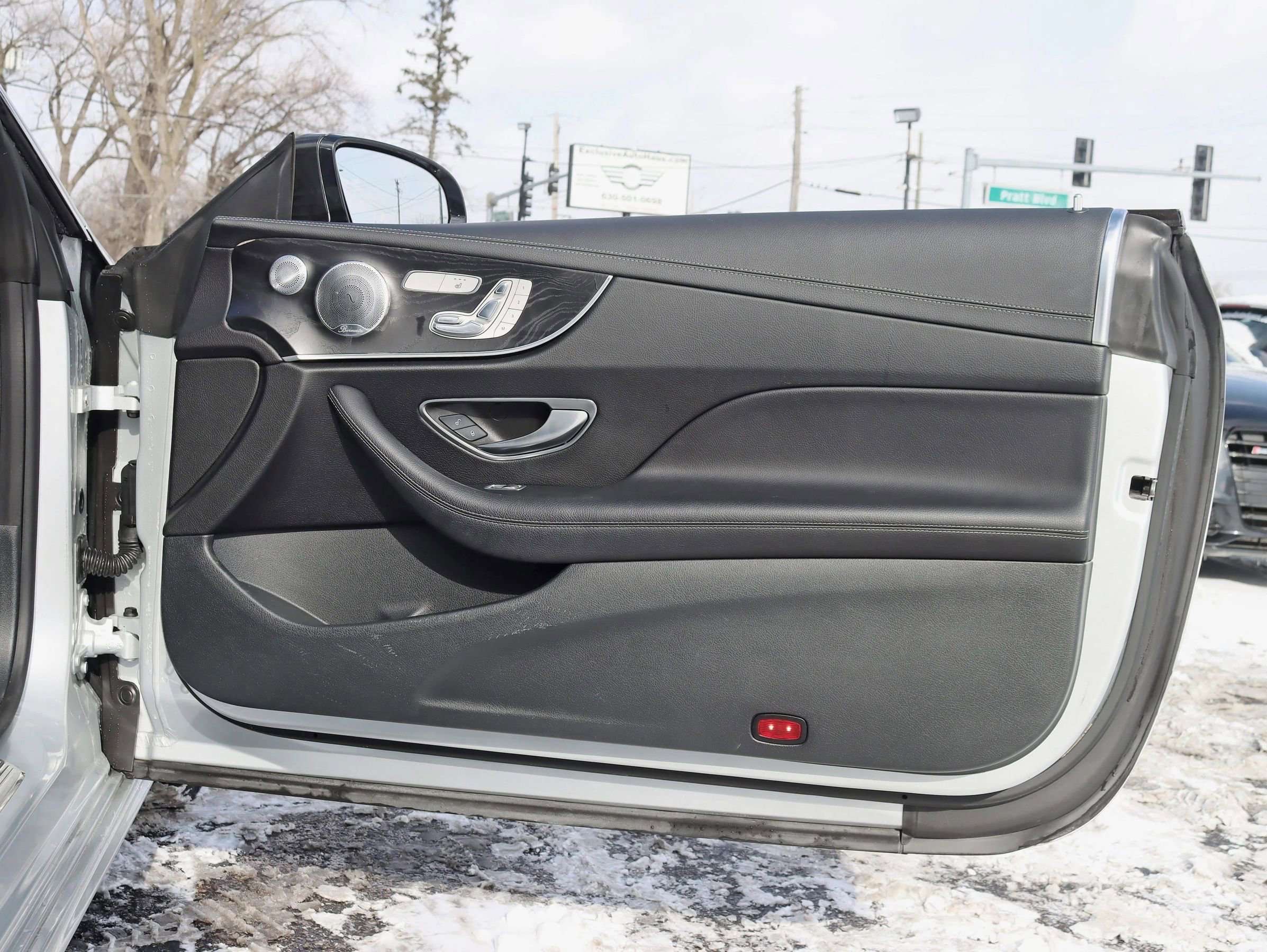 Used 2018 Mercedes-Benz E 400 4MATIC Coupe image 37