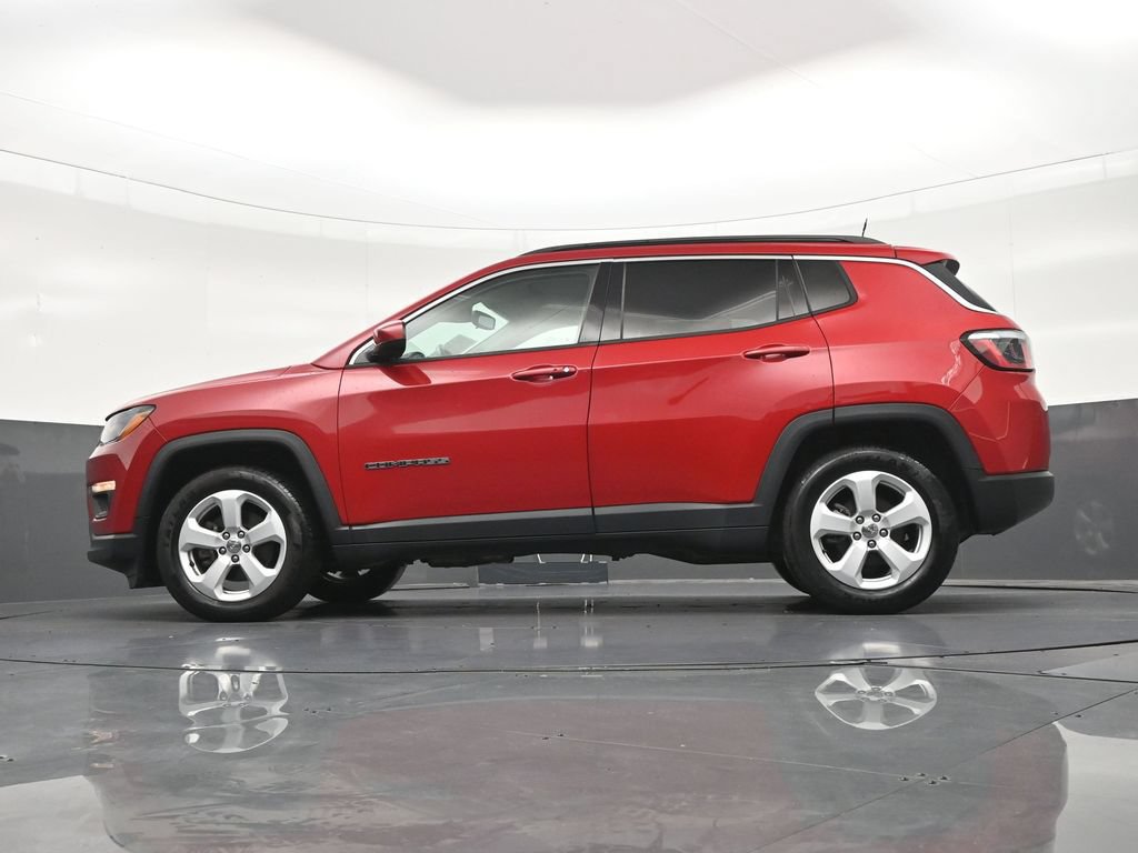 Used 2018 Jeep Compass Latitude FWD image 24