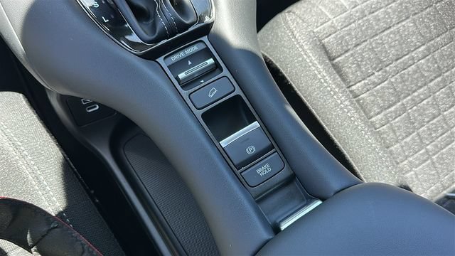 Used 2026 Honda HR-V LX image 19