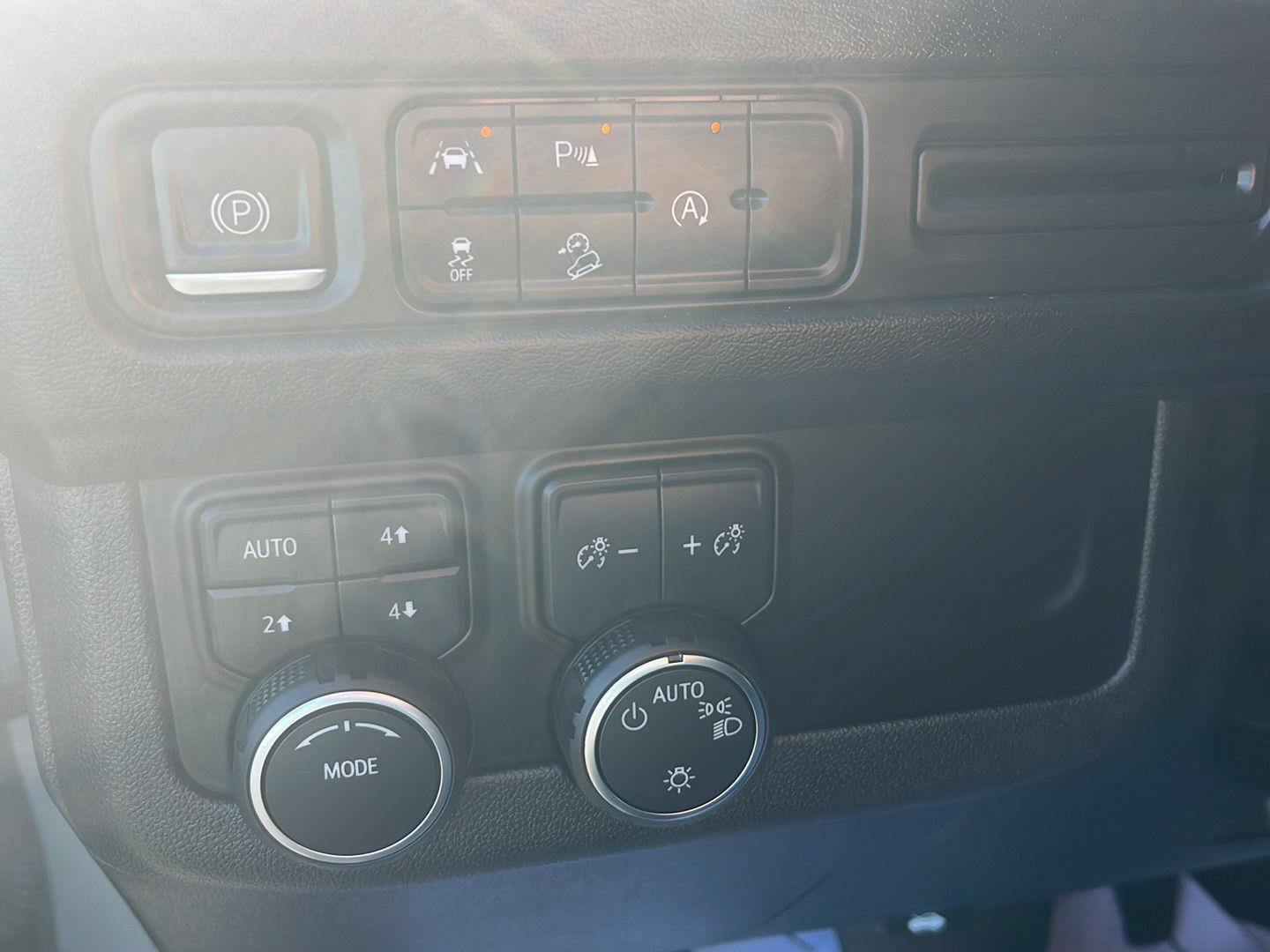 Used 2023 Chevrolet Tahoe Z71 AWD/4WD image 13