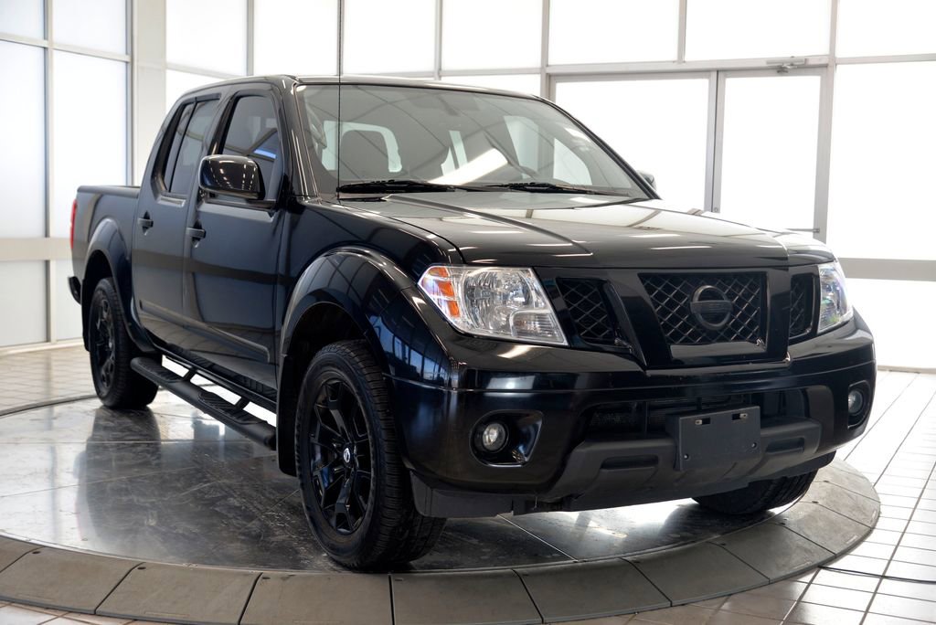 Used 2020 Nissan Frontier SV w/ Midnight Edition Floor Mats image 2