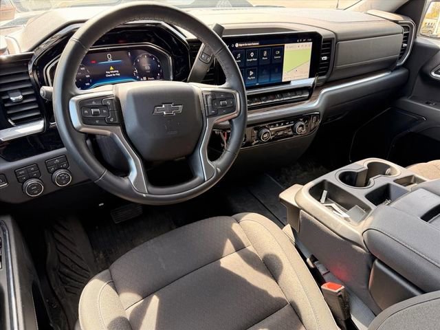 Used 2024 Chevrolet Silverado 1500 LT Trail Boss w/ Protection Package AWD/4WD image 8