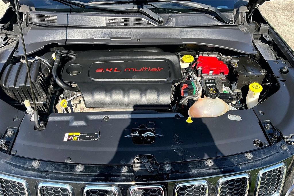 Used 2020 Jeep Compass Limited FWD image 11