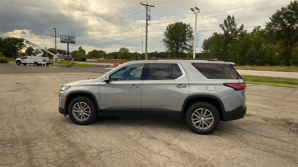 Used 2023 Chevrolet Traverse LT image 5