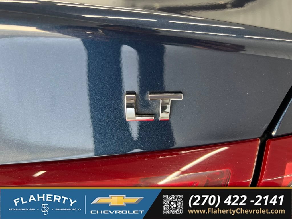 Used 2021 Chevrolet Malibu LT FWD image 18