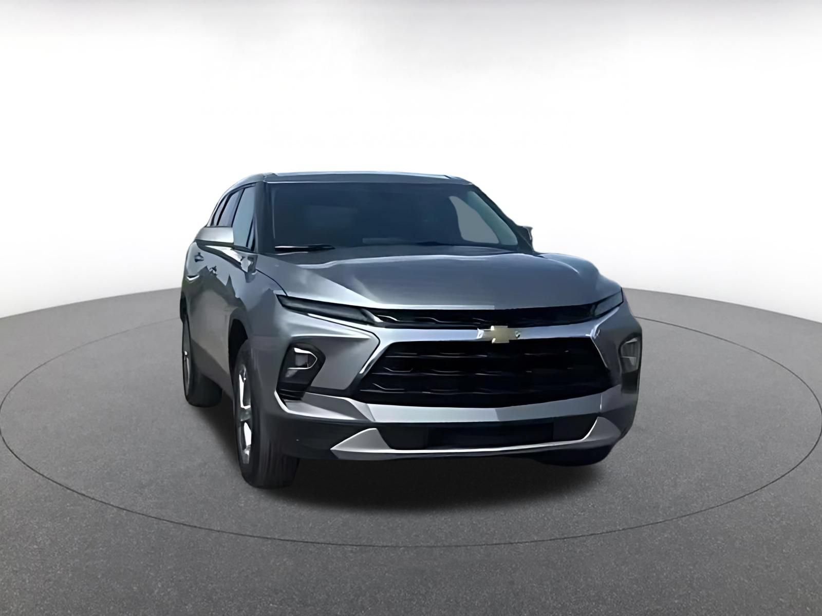 Used 2026 Chevrolet Blazer LT FWD image 6
