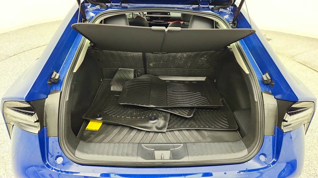 Used 2025 Toyota Prius Plug-In Hybrid image 22