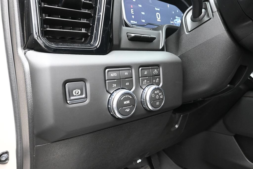 Used 2026 GMC Sierra 2500 AT4 w/ AT4 Premium Plus Package AWD/4WD image 15