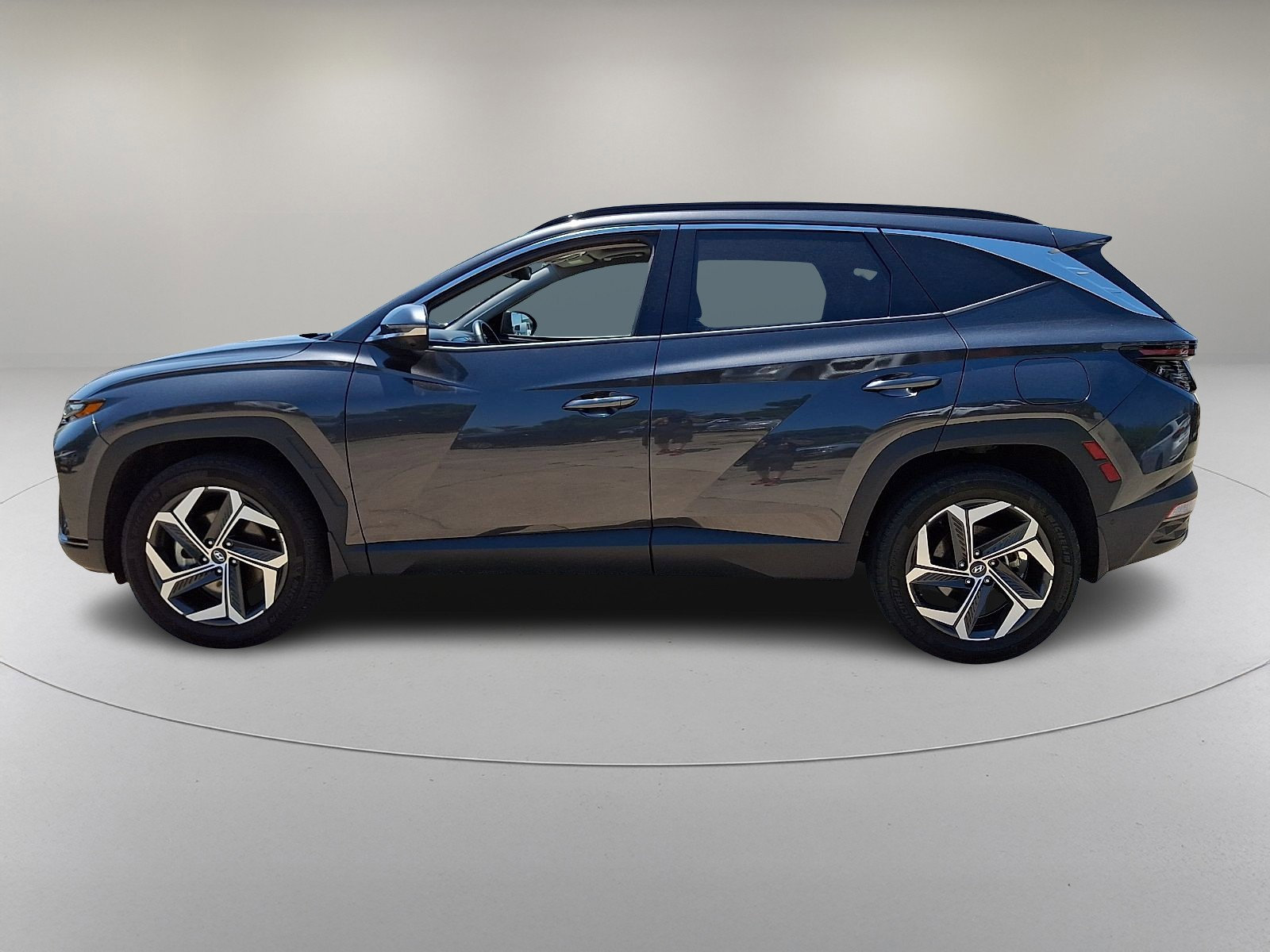 Certified 2023 Hyundai Tucson Limited AWD/4WD image 6