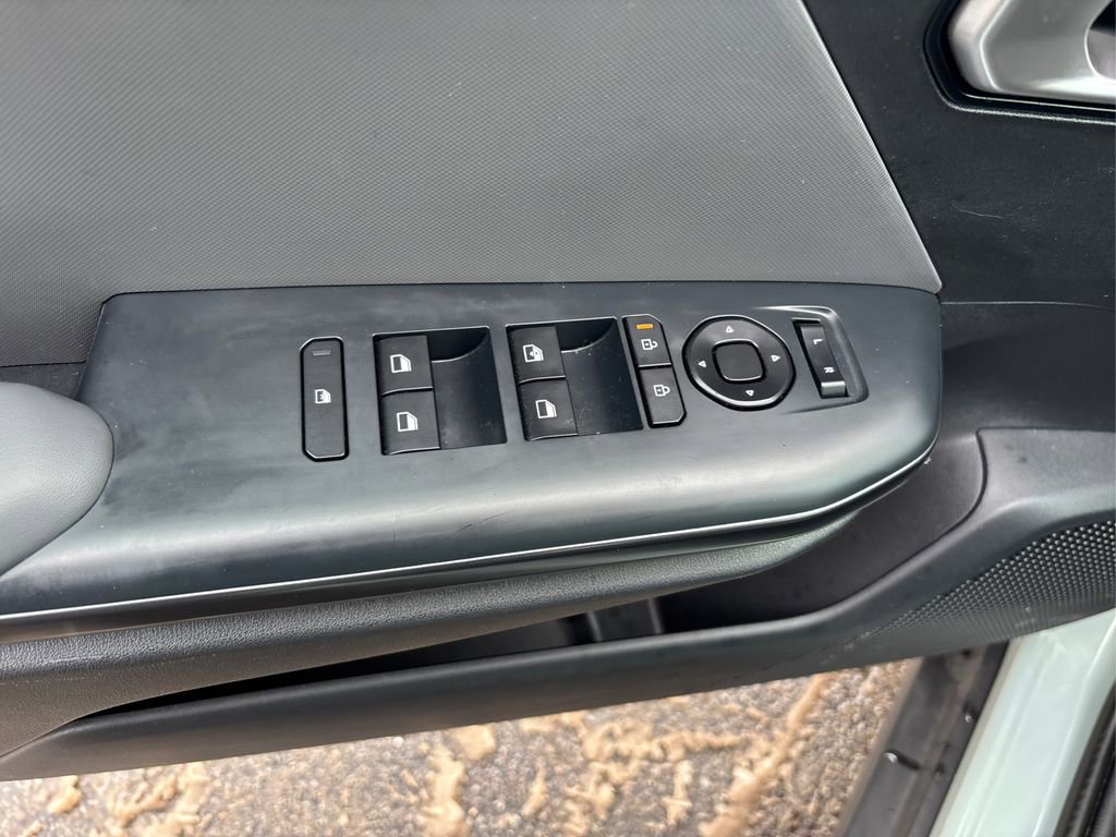 Certified 2025 Kia K4 LXS image 29