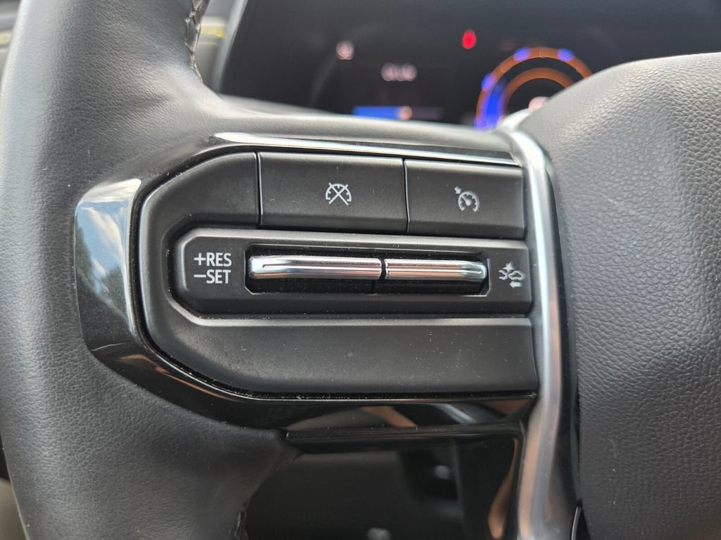 Used 2023 Chevrolet Colorado ZR2 w/ ZR2 Convenience Package III AWD/4WD image 13