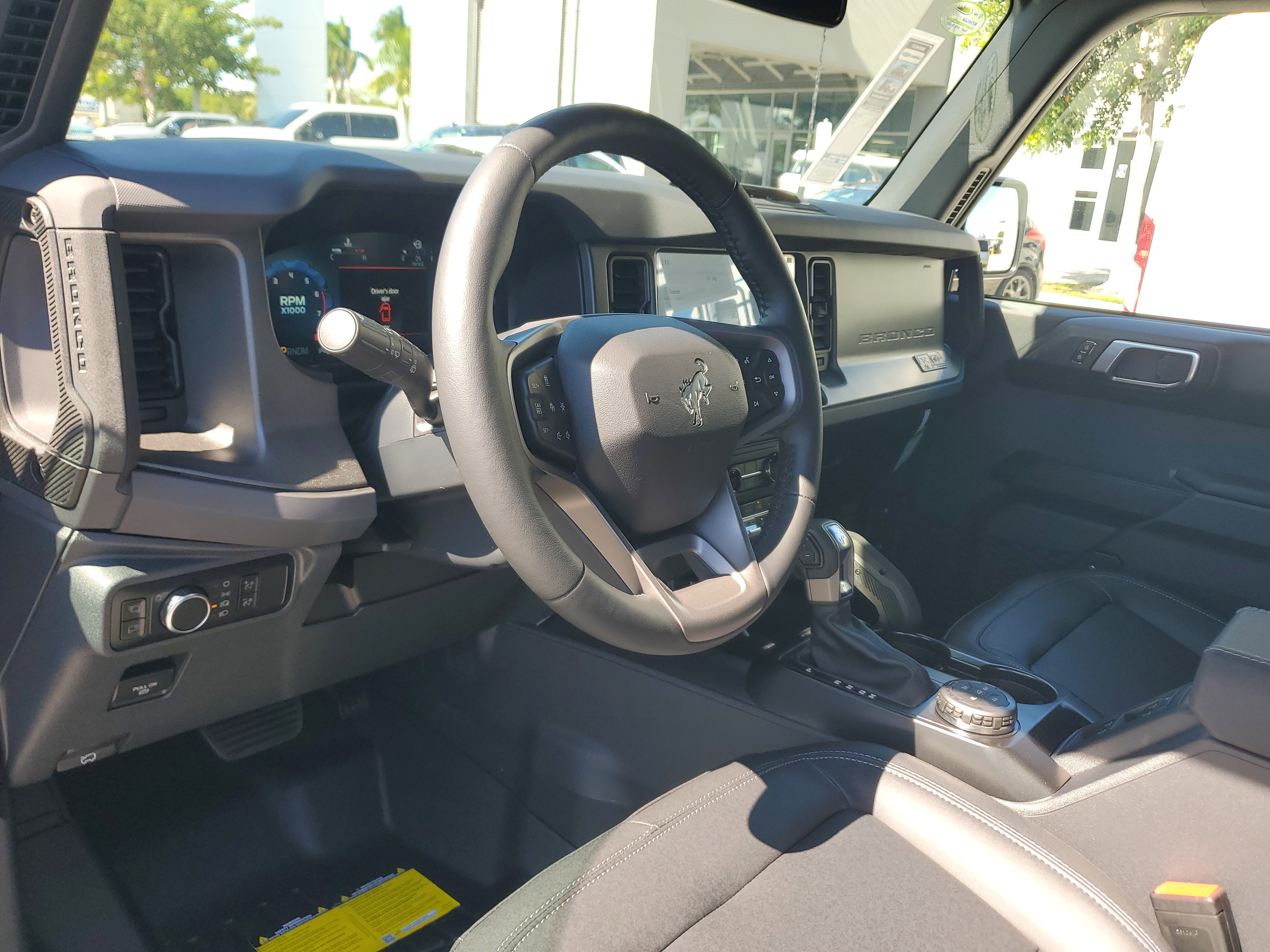 New 2025 Ford Bronco Badlands AWD/4WD image 9