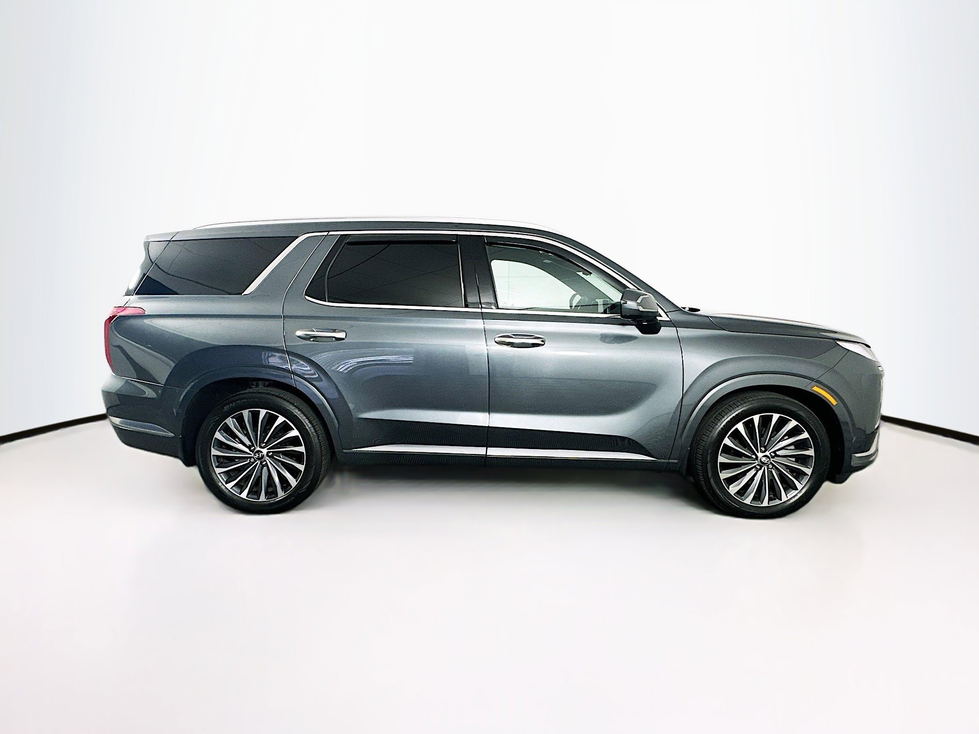 Used 2025 Hyundai Palisade Calligraphy image 10