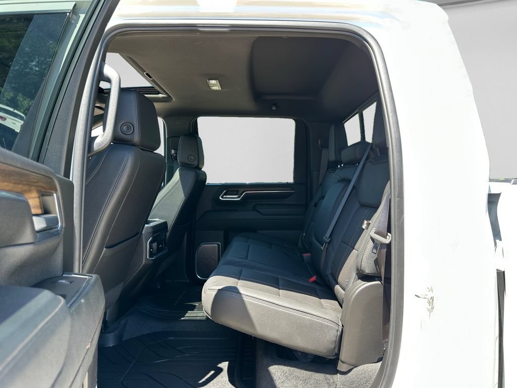 Used 2024 Chevrolet Silverado 3500 High Country AWD/4WD image 37