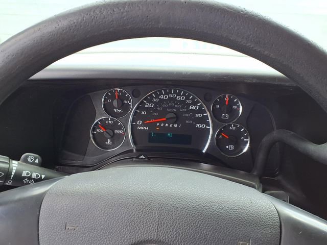 Used 2015 Chevrolet Express 2500 RWD image 8