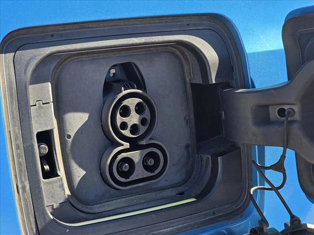 Used 2017 BMW i3 w/ Range Extender image 11