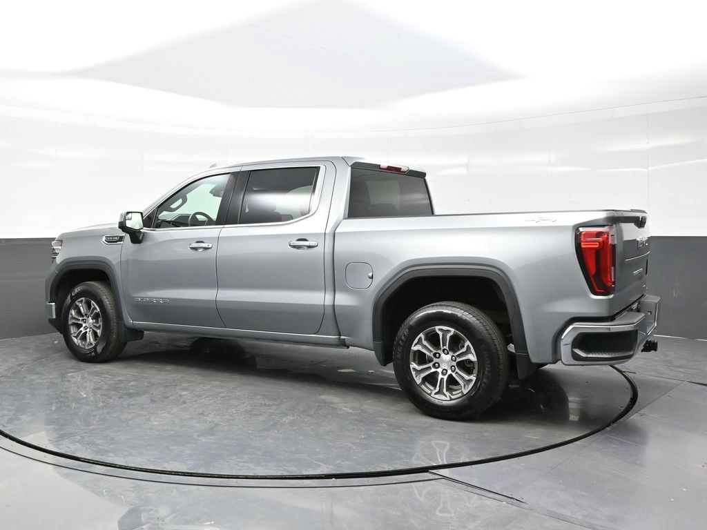 Used 2025 GMC Sierra 1500 SLT AWD/4WD image 4