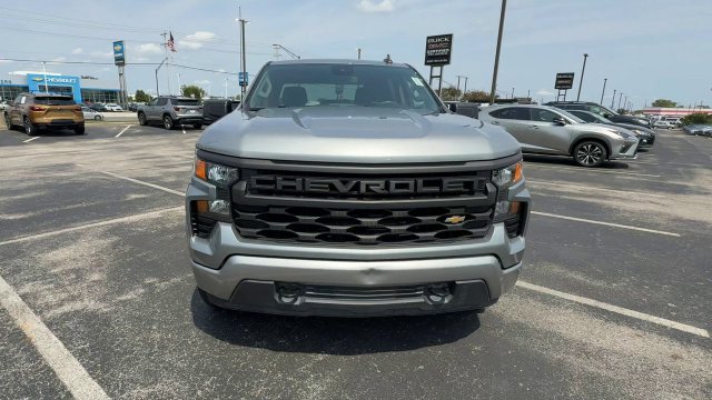 Used 2023 Chevrolet Silverado 1500 Custom AWD/4WD image 3