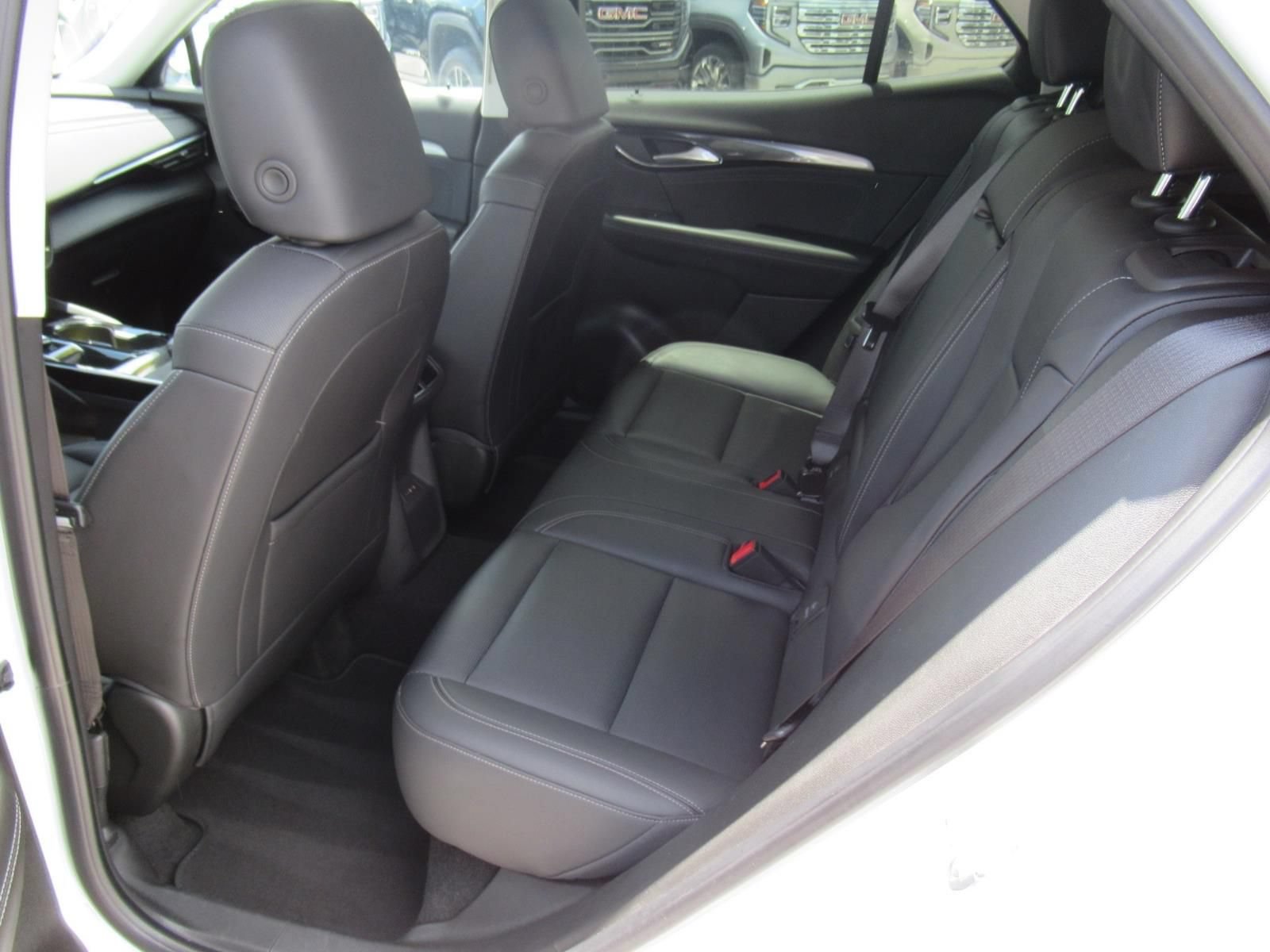 Used 2024 Buick Envision Preferred AWD/4WD image 31