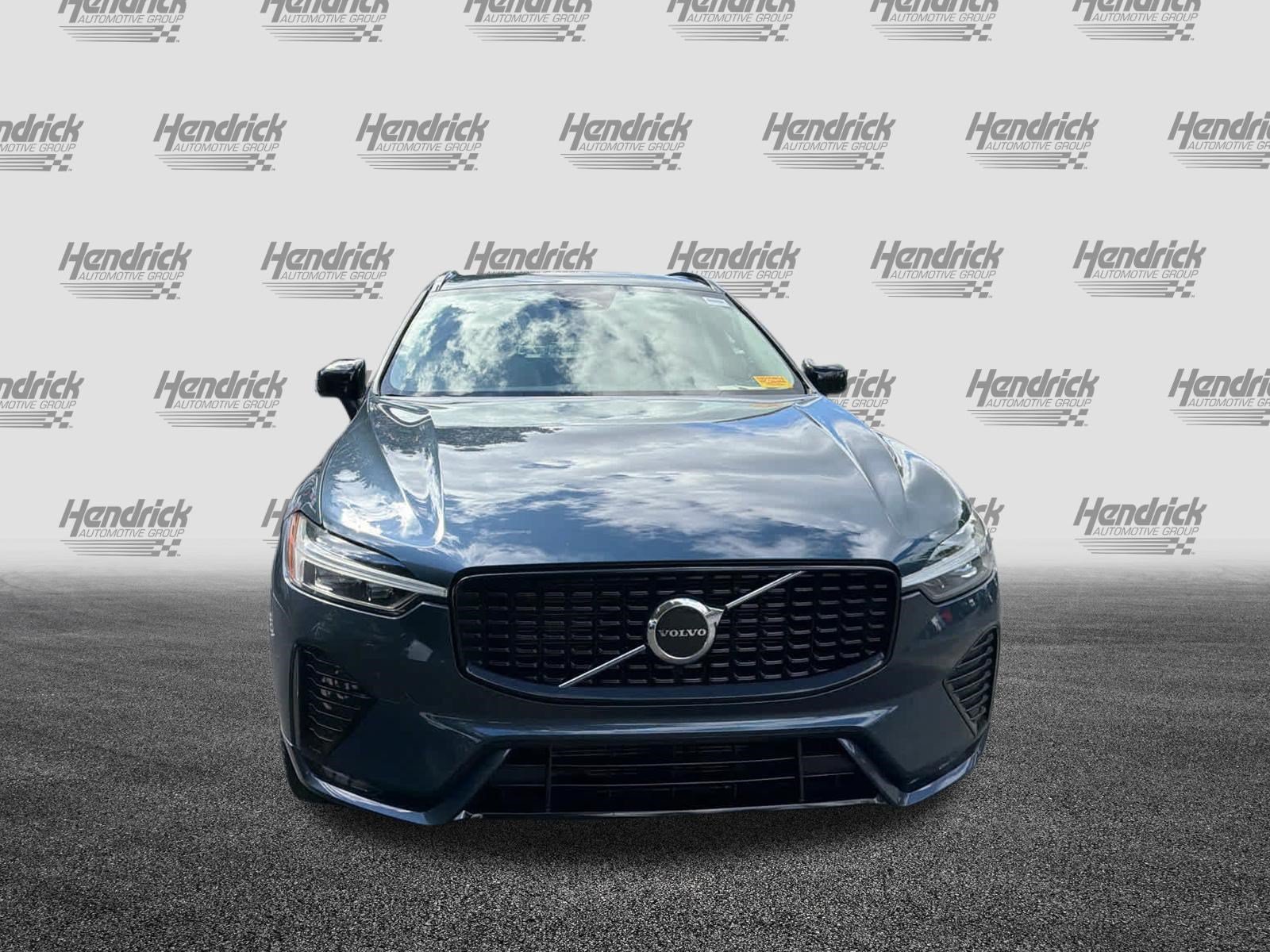 Used 2024 Volvo XC60 B5 Core w/ Protection Package Premier AWD/4WD image 5