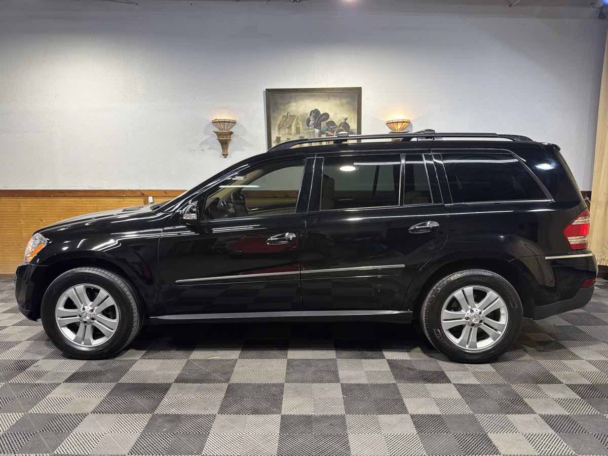 Used 2007 Mercedes-Benz GL 450 4MATIC w/ P1 Premium Pkg image 2