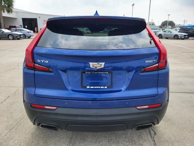 Used 2021 Cadillac XT4 Luxury w/ Cold Weather Package image 18