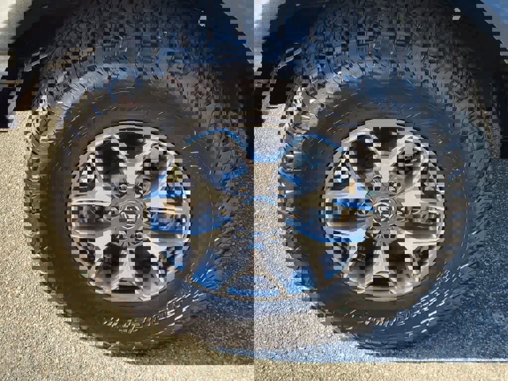 Used 2025 Ford Bronco Badlands image 10