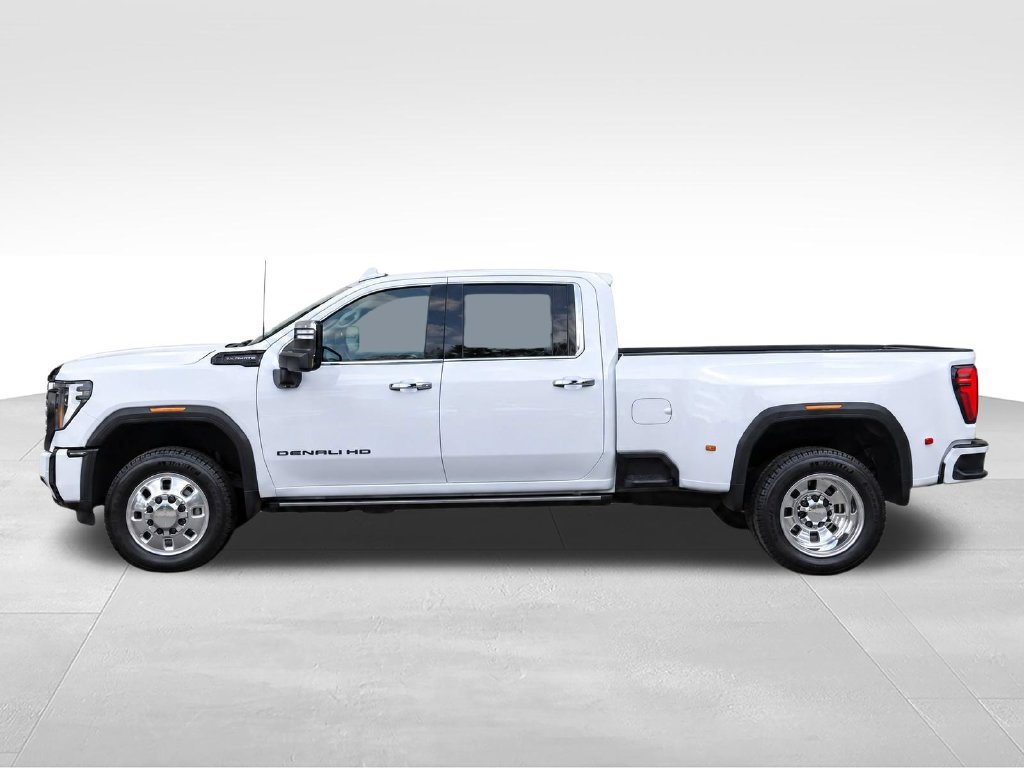 New 2026 GMC Sierra 3500 Denali Ultimate w/ LPO, Black Badging Package AWD/4WD image 8